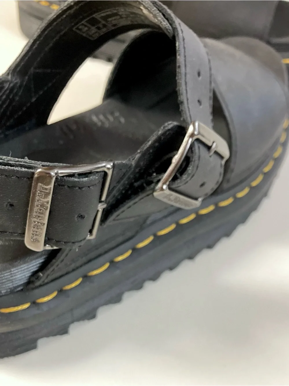 Dr. Martens authentic dr